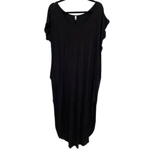 Red Lolly Maxi Dress Size Small V Neck Short Sleeve Curved Hem Solid Black Chic